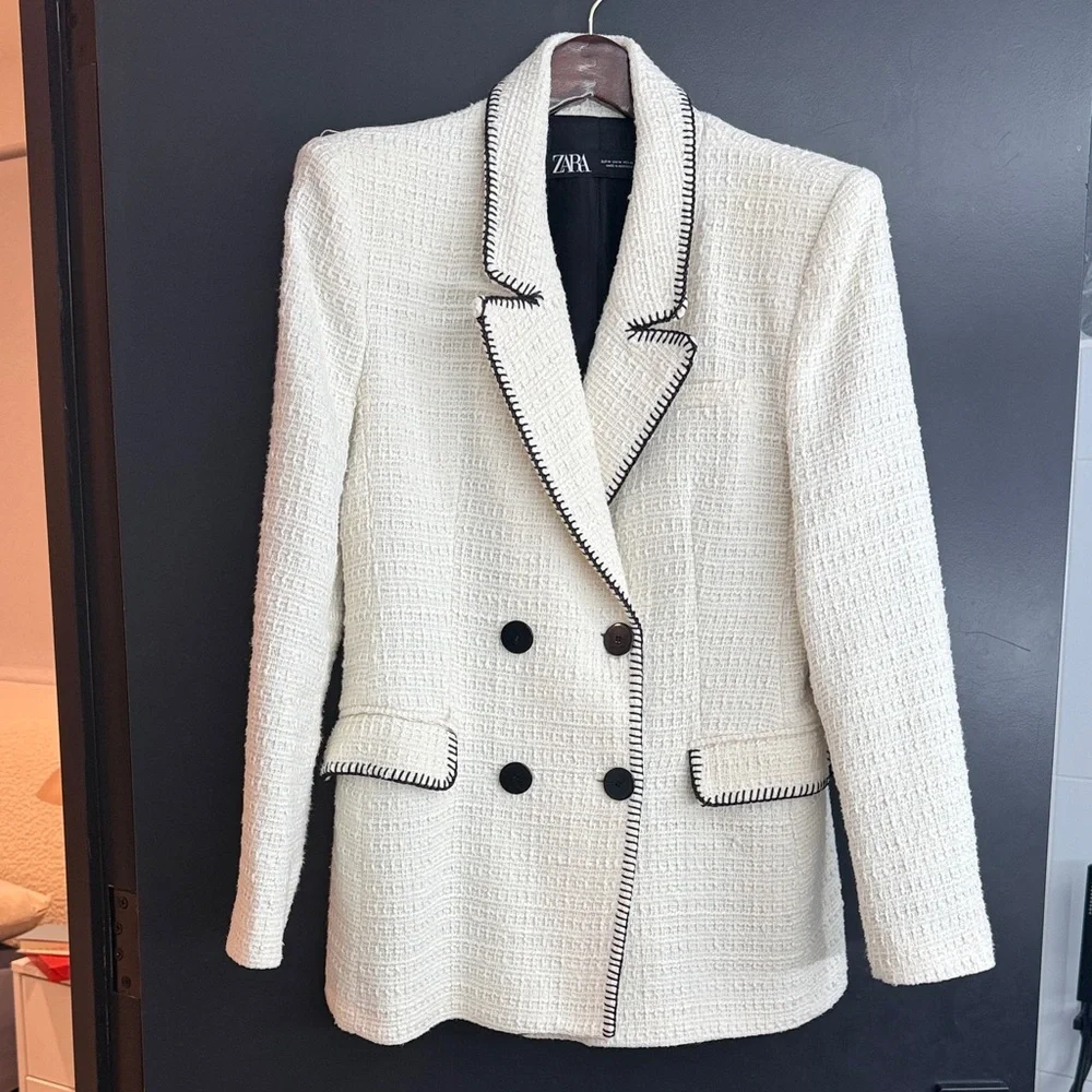 Zara Women's Ivory Tweed Blazer with Black Trim - Picture 1 of 5